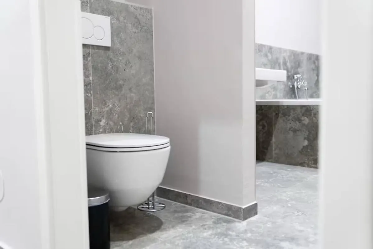 8 Minutes To Inner City I 5 Min Walk To Metro I Wifi Vienna Apartment