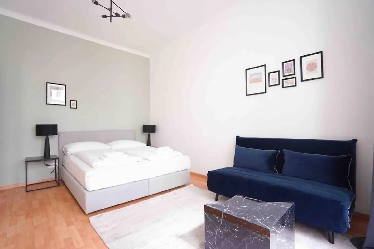 Apartment 8 Minutes To Inner City I 5 Min Walk To Metro I Wifi Vienna Austria