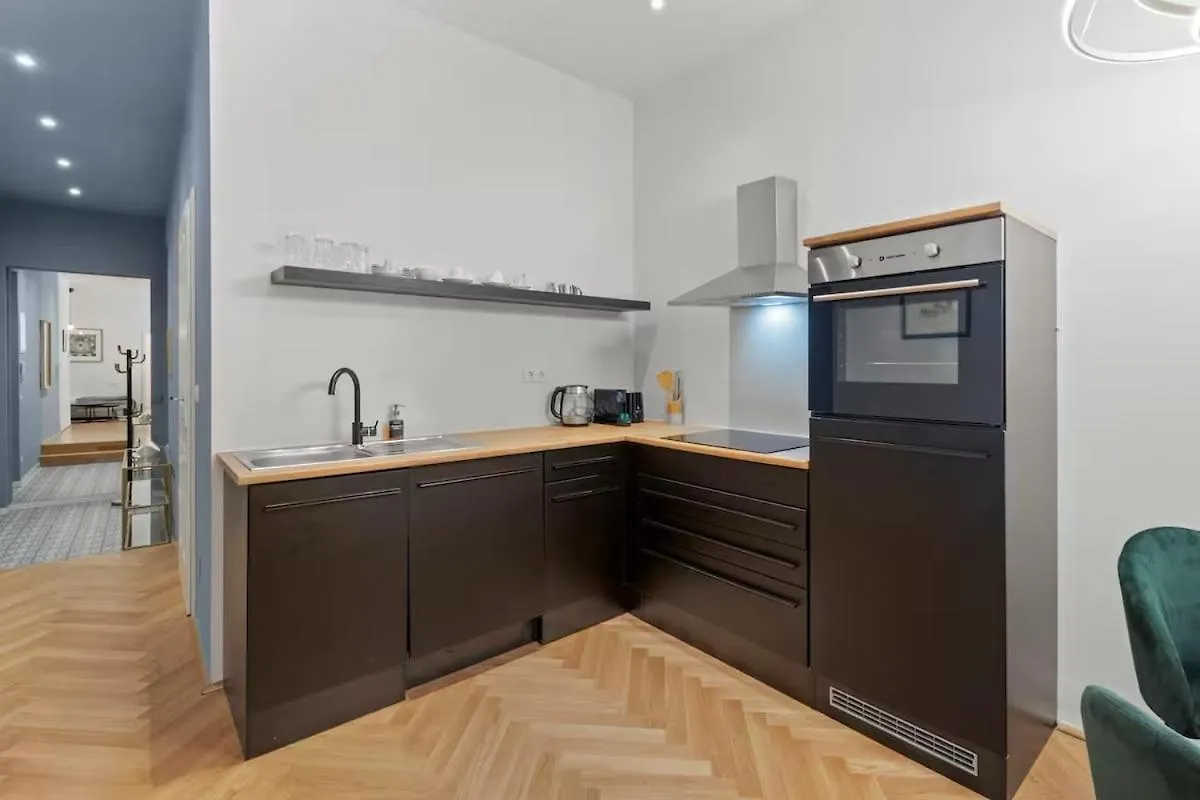 8 Minutes To Inner City I 5 Min Walk To Metro I Wifi Vienna