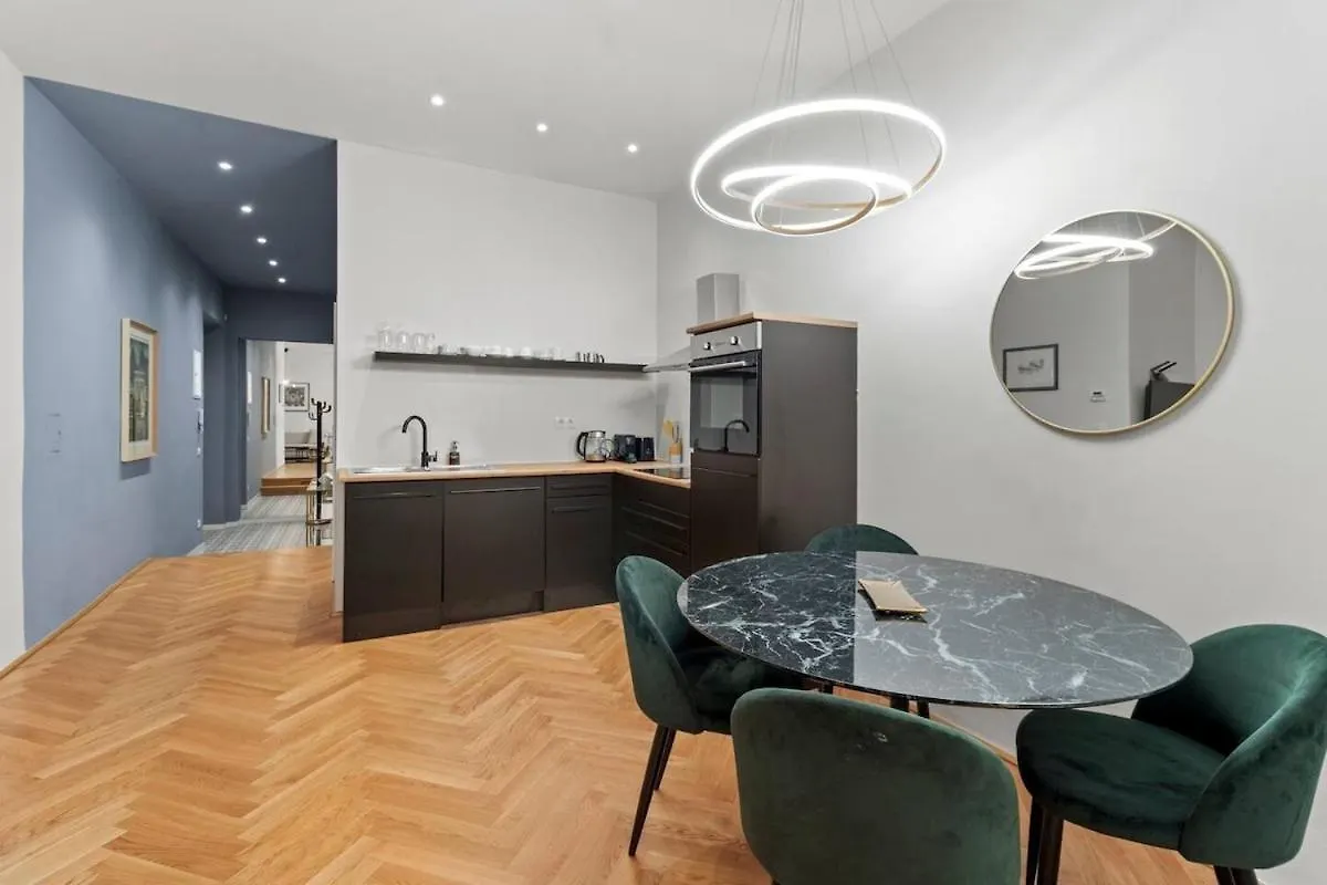 8 Minutes To Inner City I 5 Min Walk To Metro I Wifi Vienna Austria