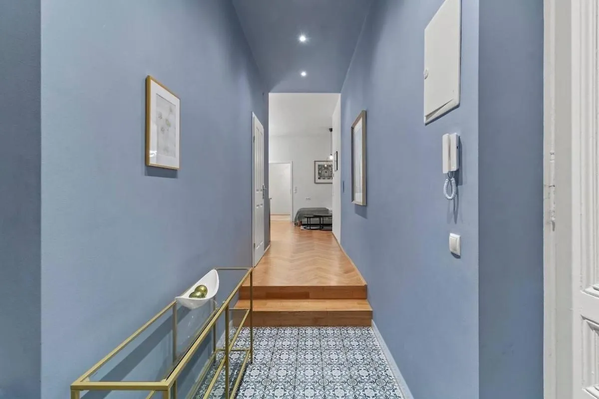 8 Minutes To Inner City I 5 Min Walk To Metro I Wifi Vienna