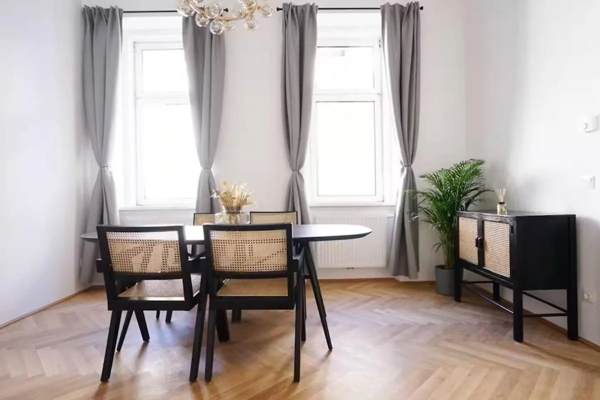 8 Minutes To Inner City I 5 Min Walk To Metro I Wifi Βιέννη 0*,